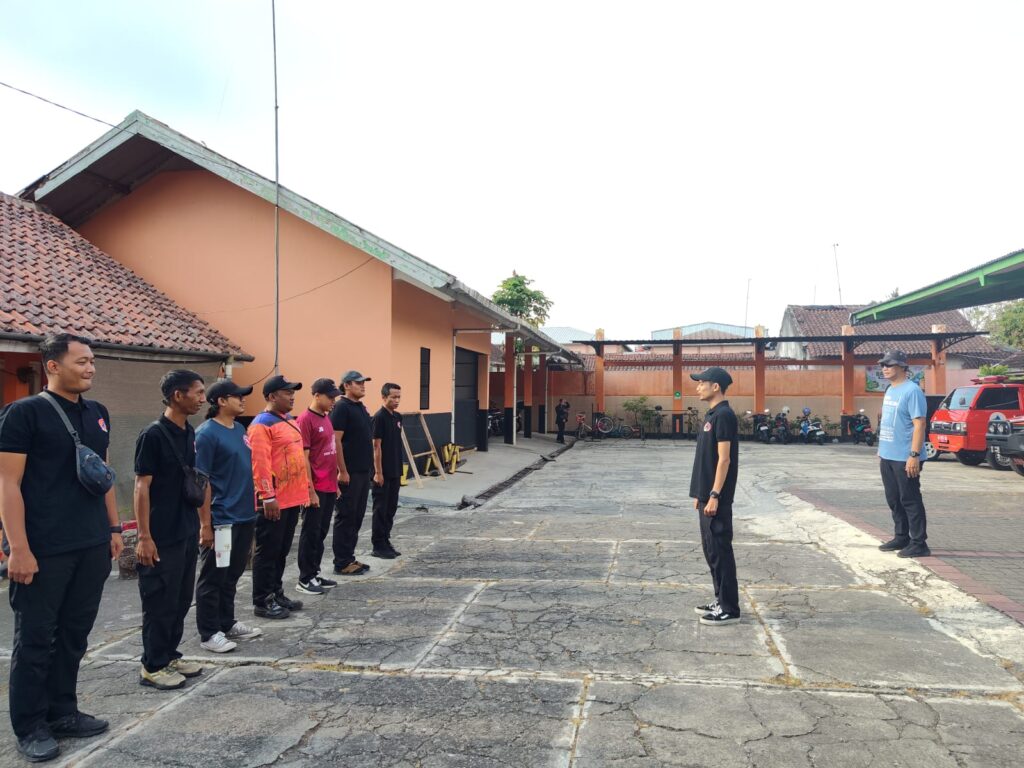 BPBD Kota Magelang Laksanakan Kegiatan “Mlaku Bareng Mubeng Tidar” untuk Tingkatkan Kebugaran dan Solidaritas